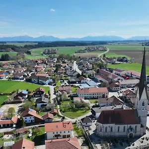 Chaletwohnung Vor Den Toren Des Chiemgaus Tacherting